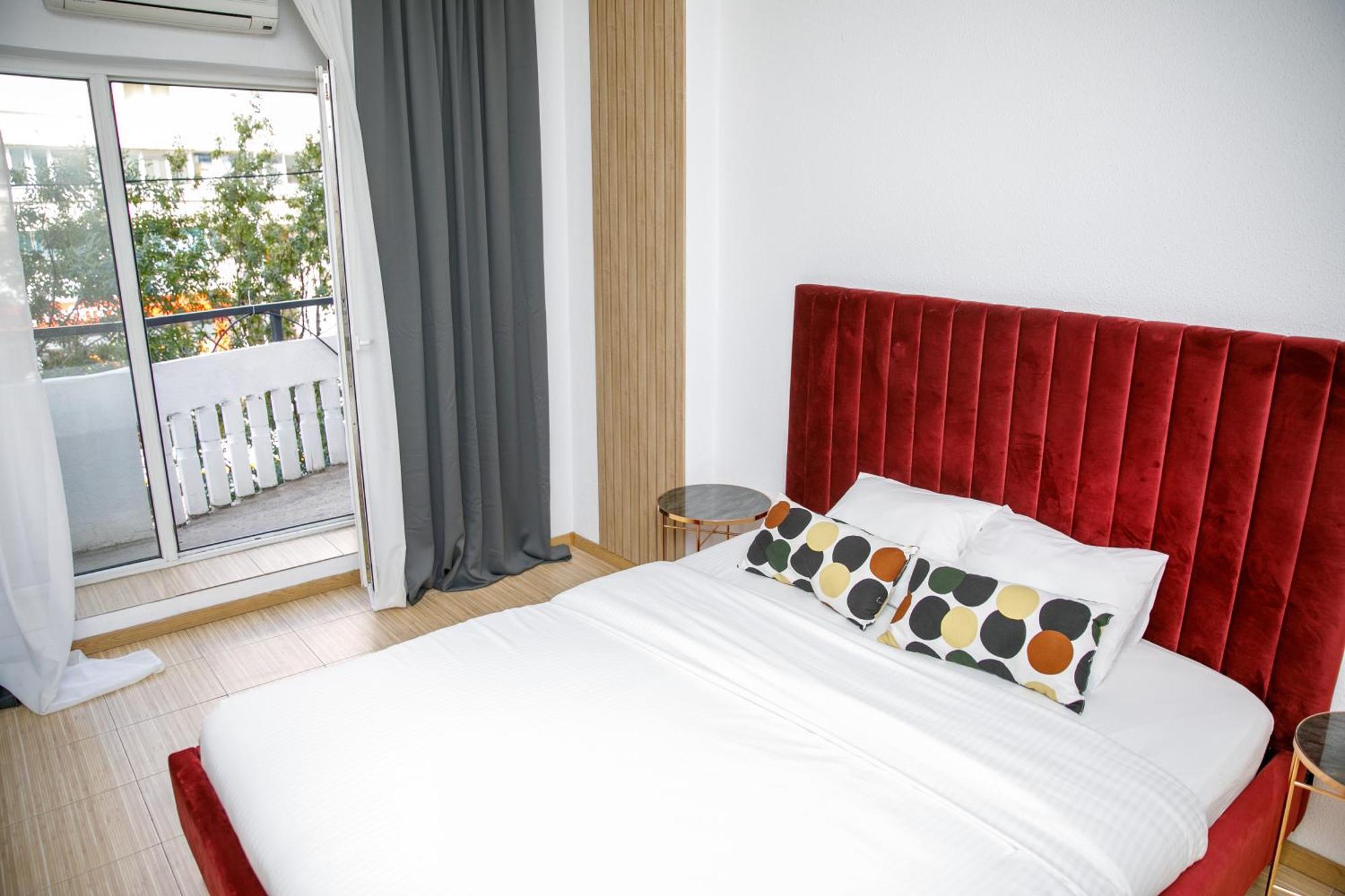 Color Apartments Corneliu Coposu No3 Bucarest Esterno foto