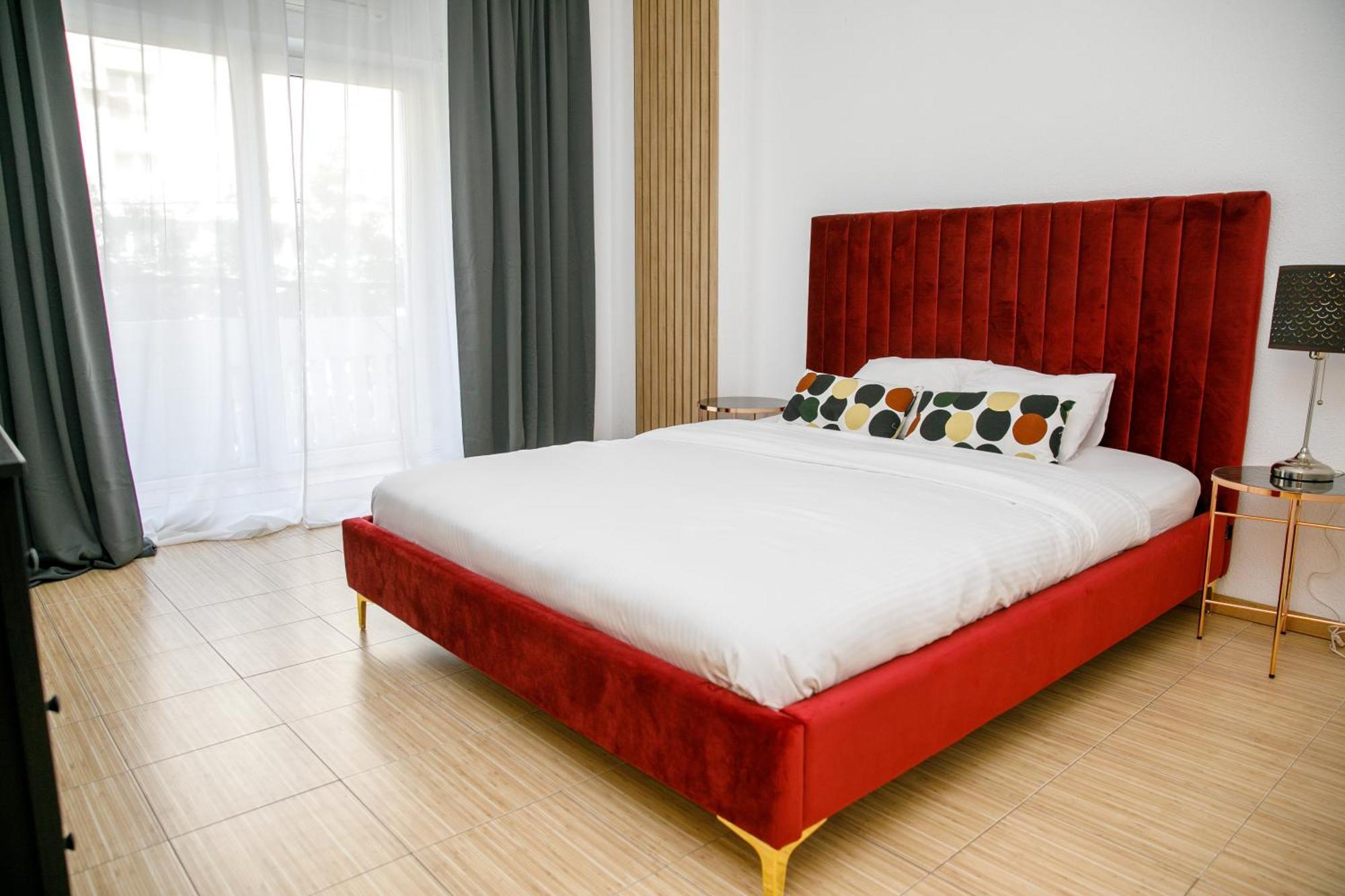 Color Apartments Corneliu Coposu No3 Bucarest Esterno foto