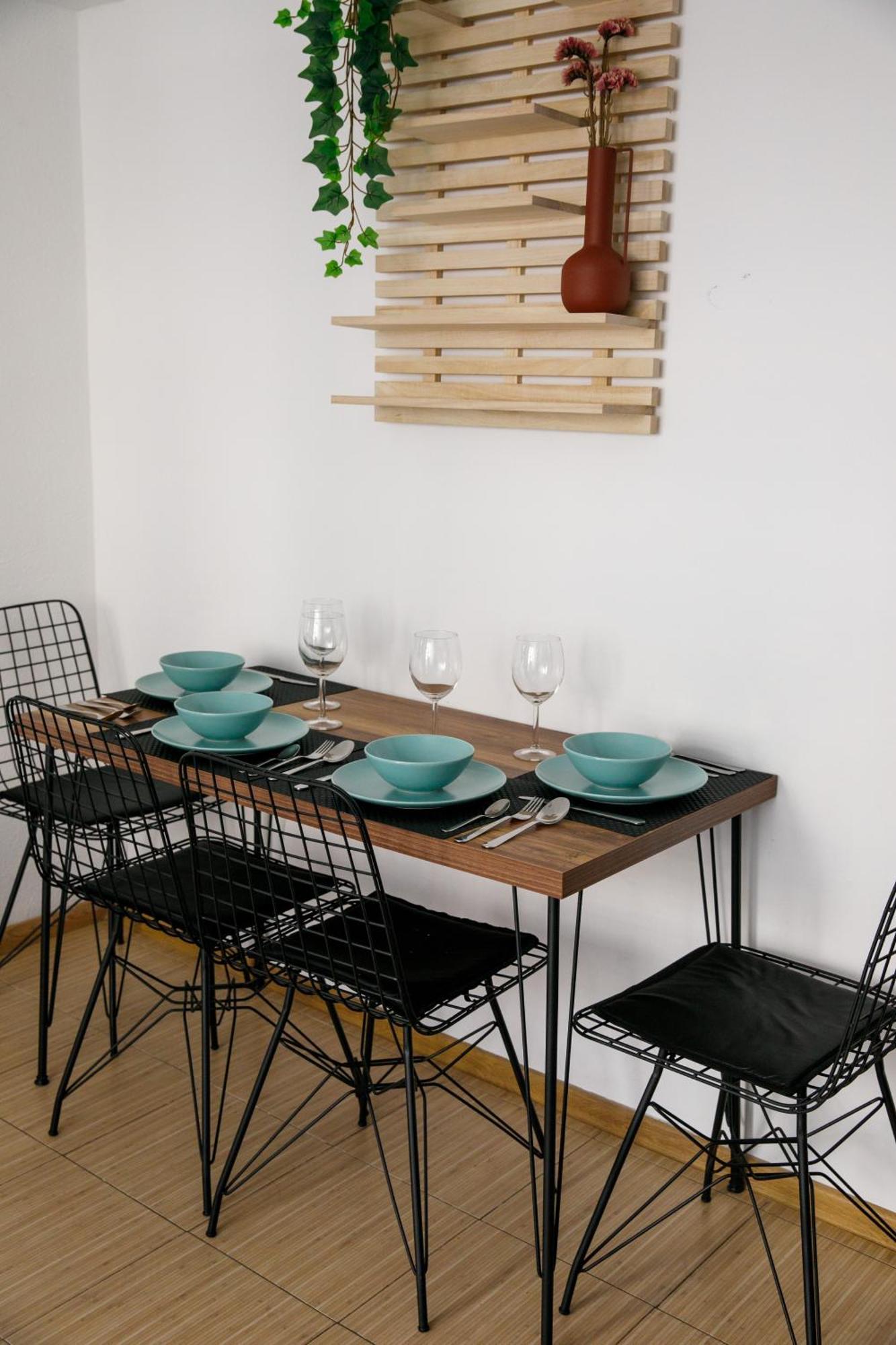 Color Apartments Corneliu Coposu No3 Bucarest Esterno foto
