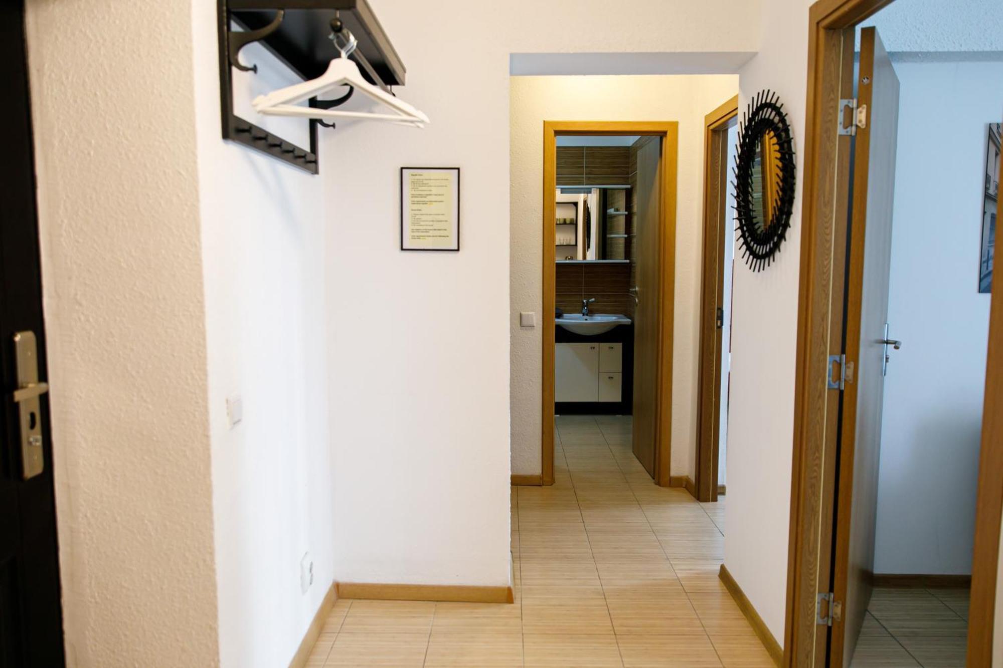 Color Apartments Corneliu Coposu No3 Bucarest Esterno foto
