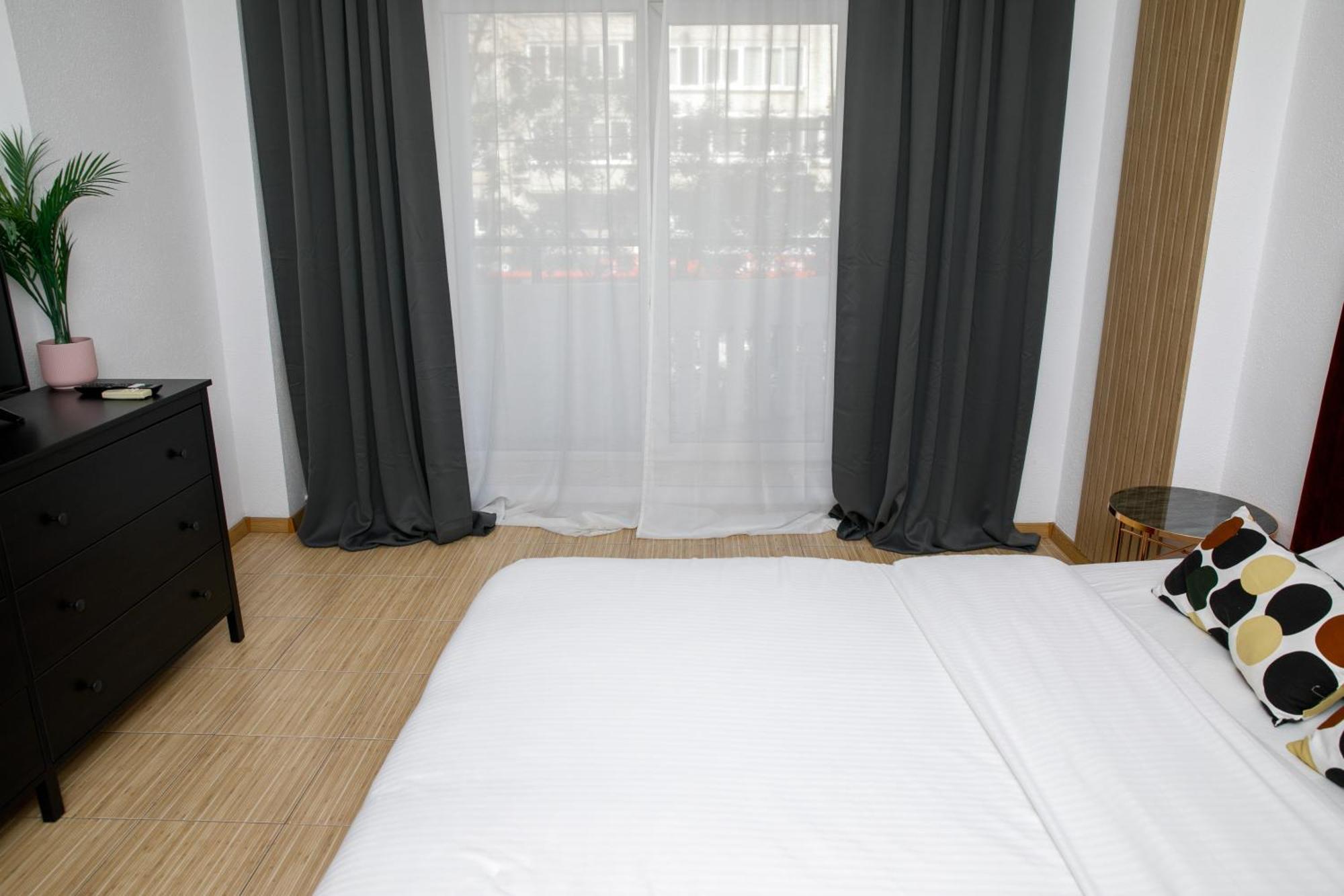 Color Apartments Corneliu Coposu No3 Bucarest Esterno foto