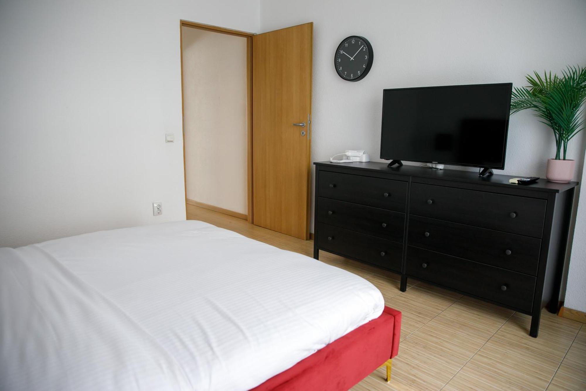 Color Apartments Corneliu Coposu No3 Bucarest Esterno foto