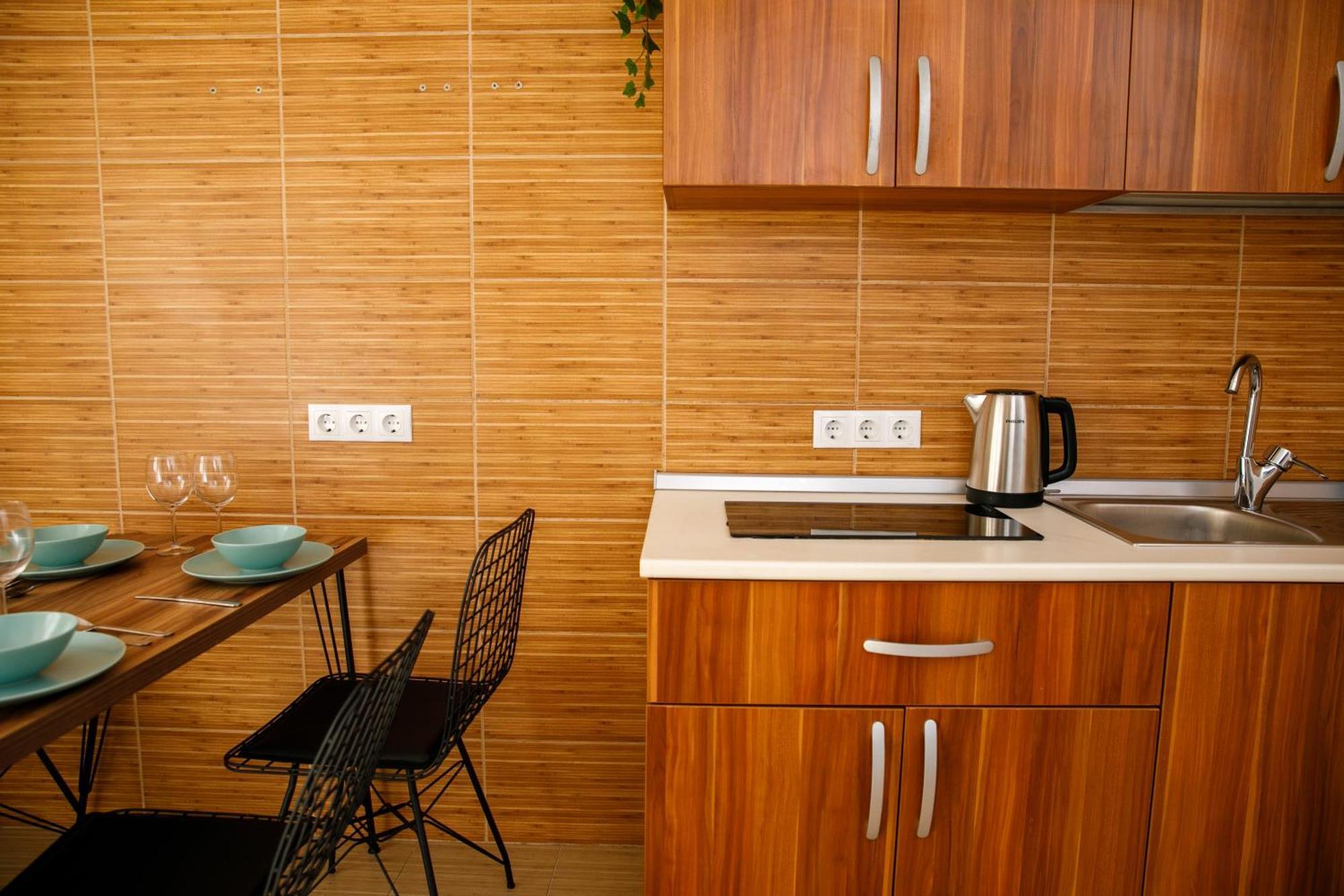 Color Apartments Corneliu Coposu No3 Bucarest Esterno foto